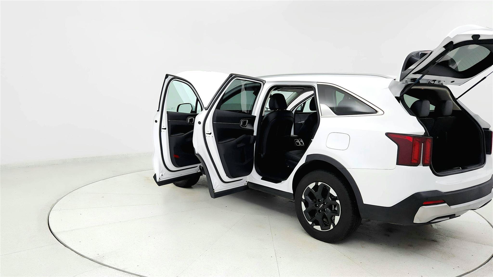 Used 2024 Kia Sorento S AWD/4WD image 10