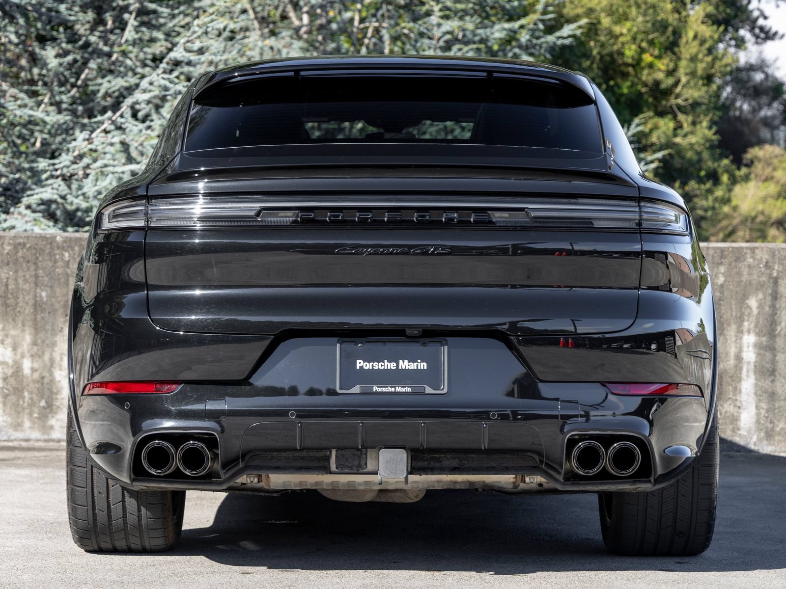 Certified 2025 Porsche Cayenne GTS AWD/4WD image 10