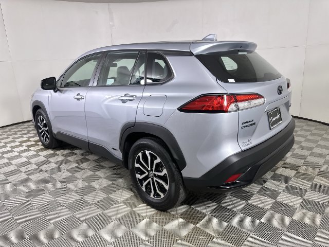 Used 2024 Toyota Corolla Cross AWD Hybrid image 6