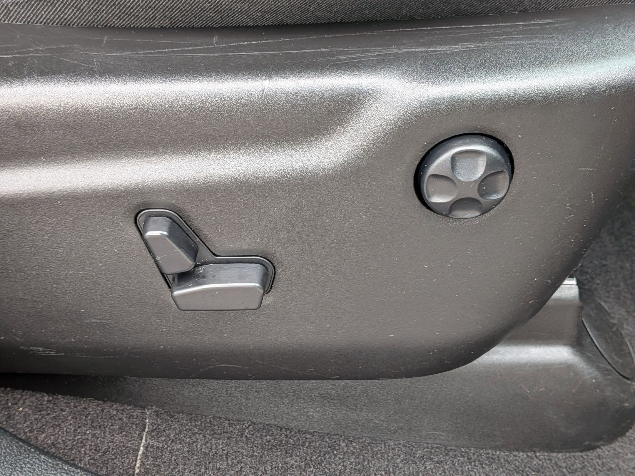 Used 2024 Dodge Durango GT image 41