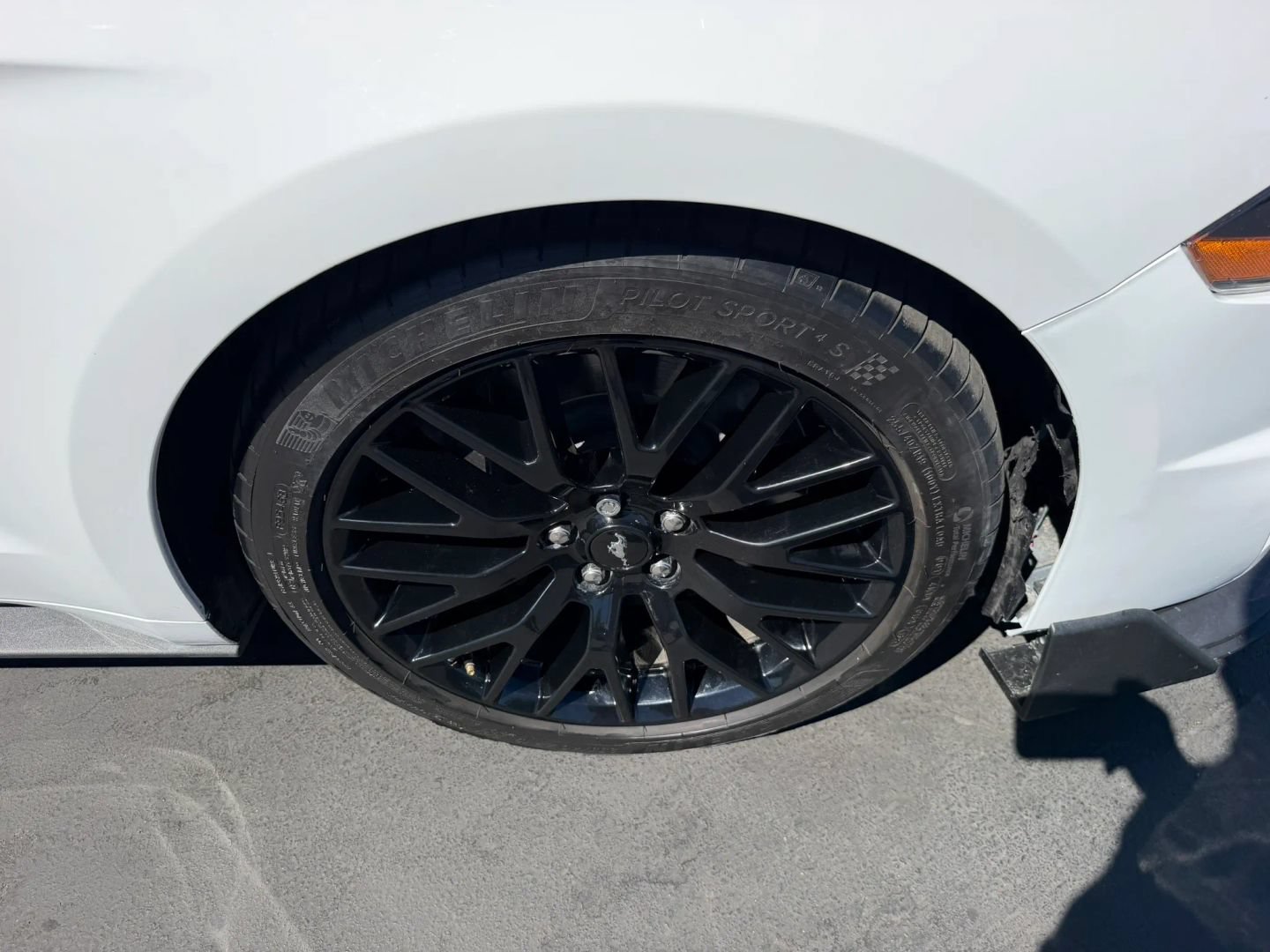 Used 2020 Ford Mustang GT Premium w/ GT Performance Package RWD image 34
