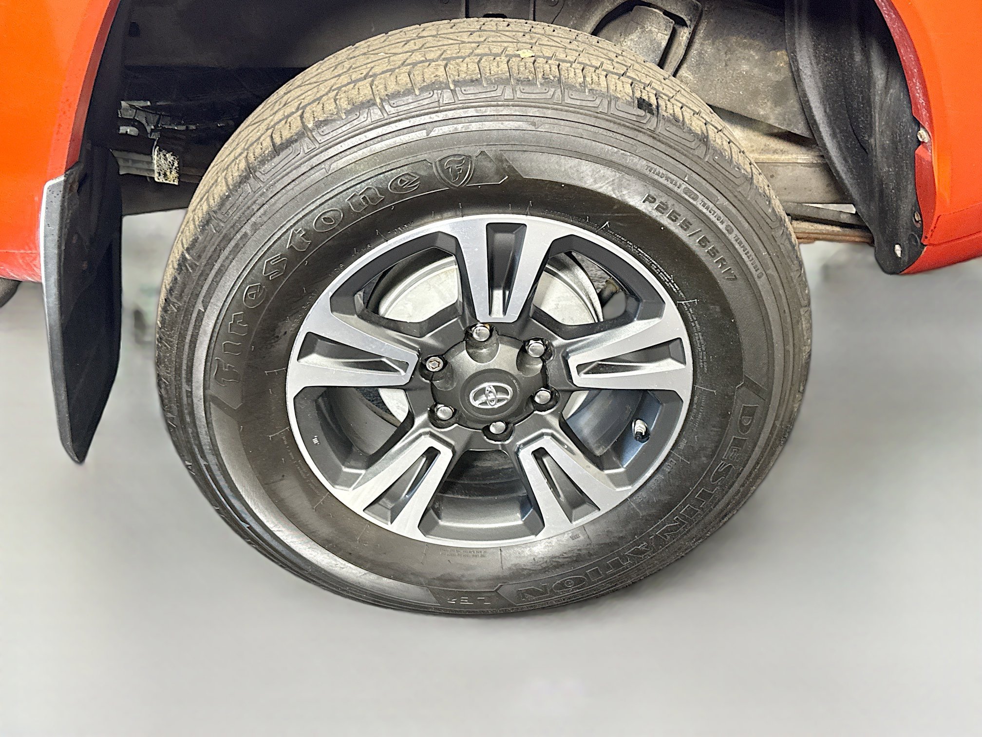 Used 2018 Toyota Tacoma SR5 image 32