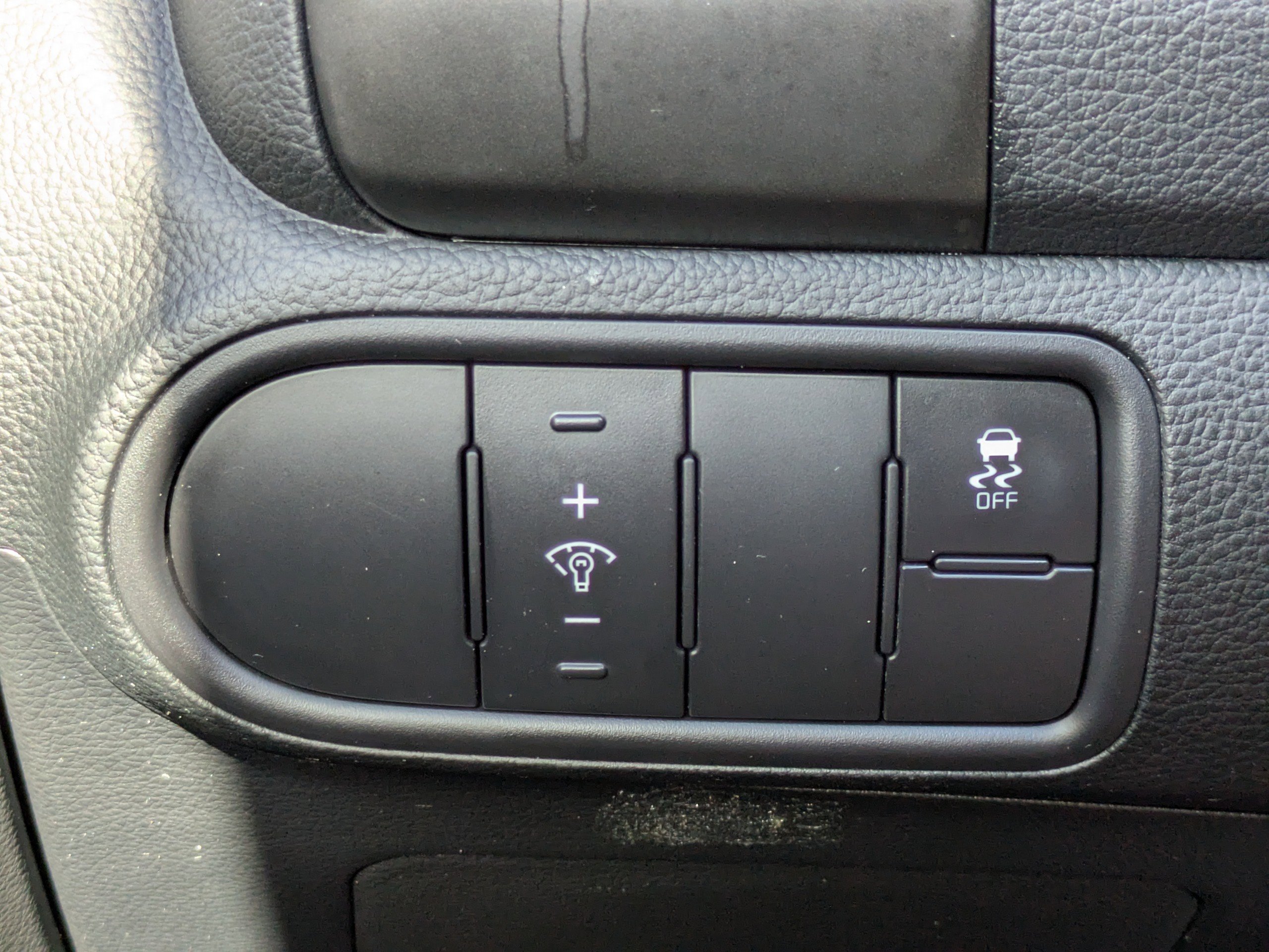 Used 2017 Kia Forte LX image 23