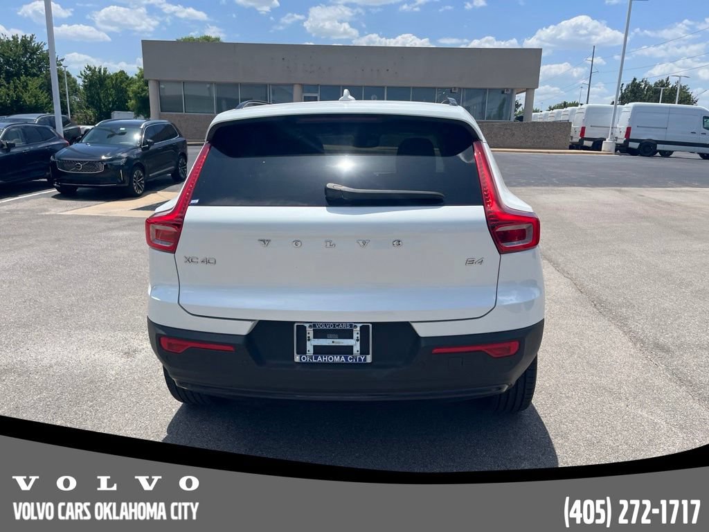 Certified 2023 Volvo XC40 B4 Plus w/ Driver Assist Package FWD image 6