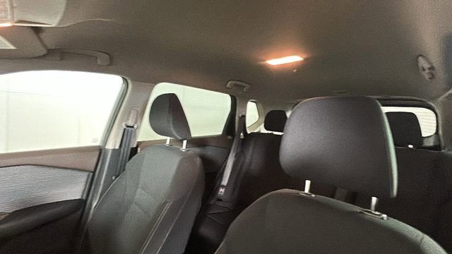 Used 2023 Nissan Rogue S AWD/4WD image 13