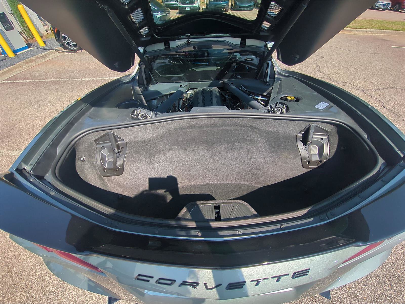 Used 2024 Chevrolet Corvette Stingray Preferred Cpe w/ Z51 Performance Package RWD image 29