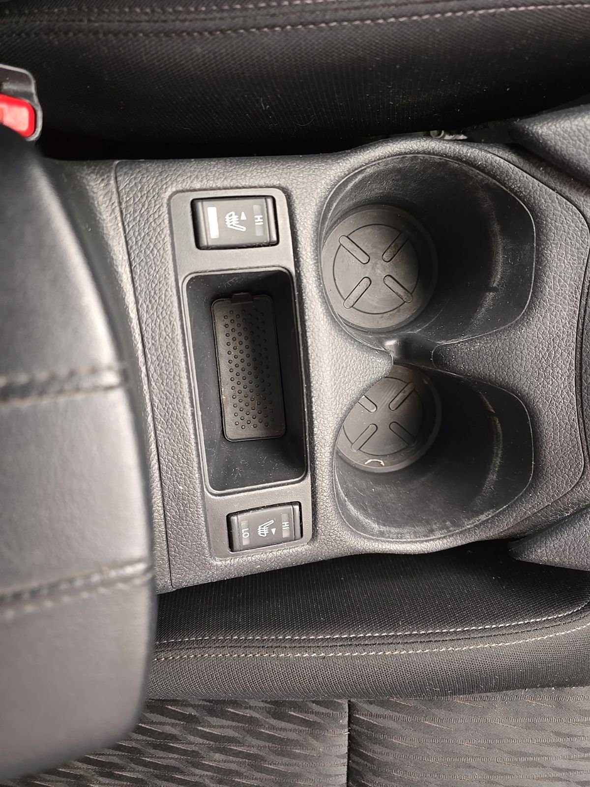 Used 2019 Nissan Rogue S w/ Special Edition Package image 21