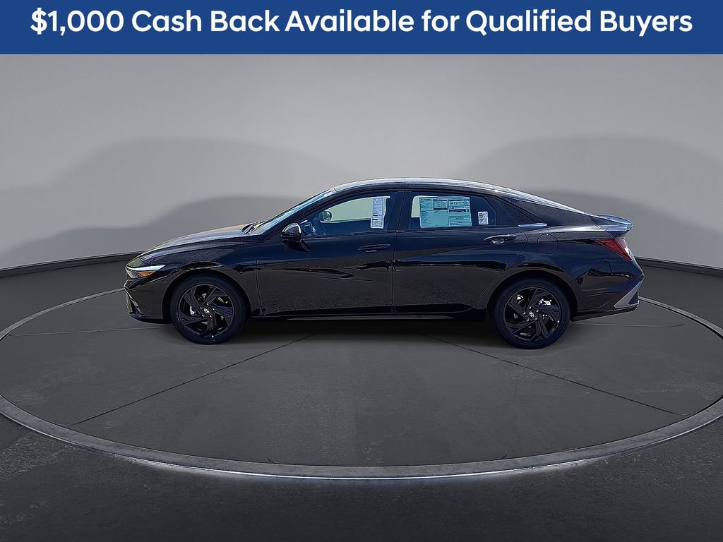 New 2026 Hyundai Elantra SEL Sport Premium FWD image 3