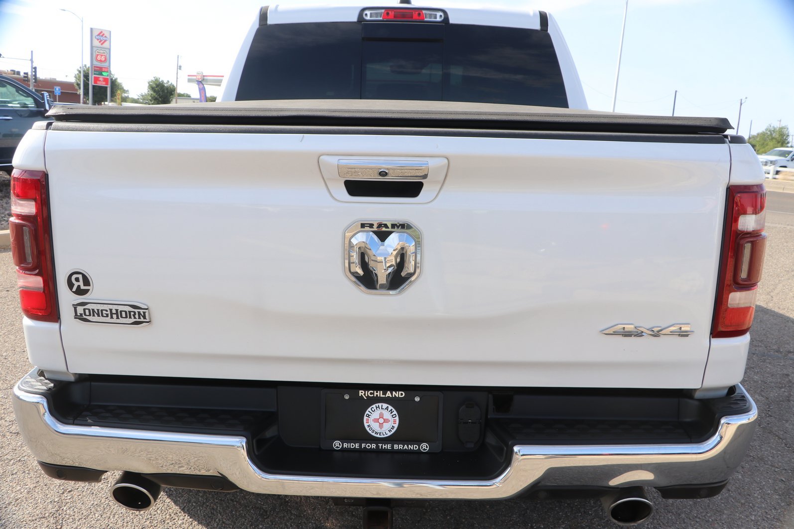 Used 2022 RAM 1500 Limited w/ Trailer Tow Group (B) AWD/4WD image 6