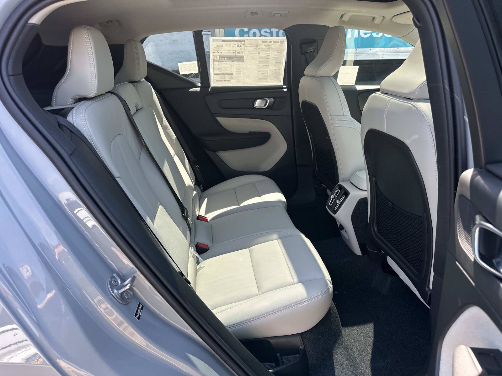 New 2026 Volvo XC40 B5 Plus w/ Protection Package Premier AWD/4WD image 19