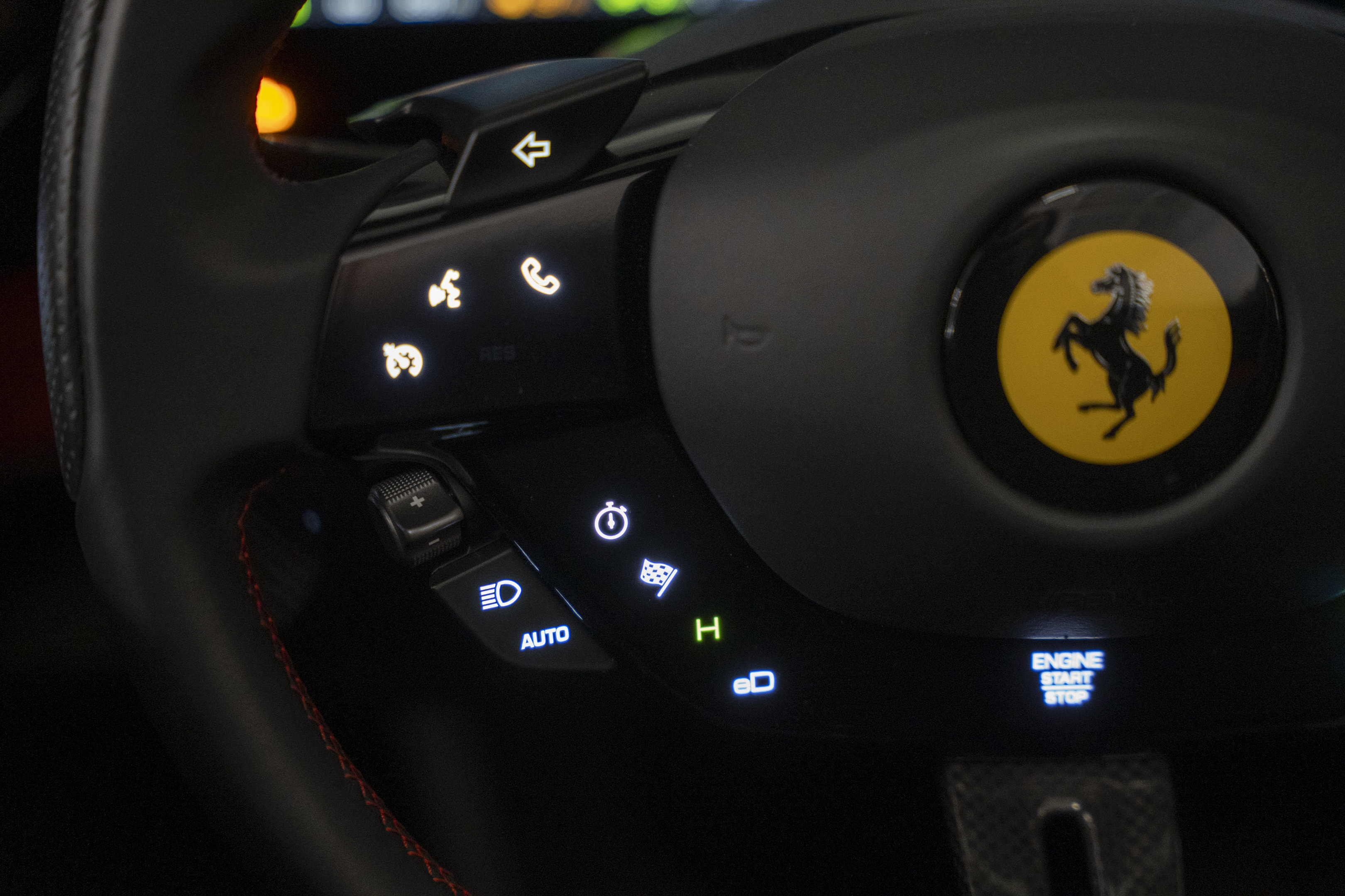 Used 2022 Ferrari SF90 Spider AWD/4WD image 36
