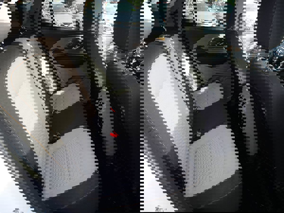 Used 2018 GMC Terrain SLE w/ Driver Convenience Package image 29