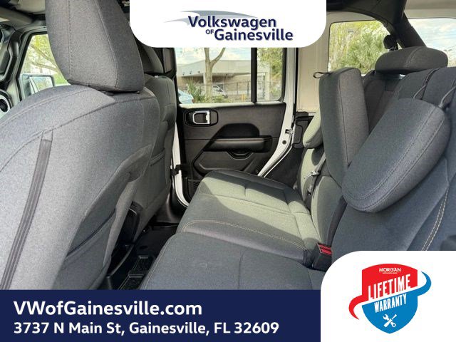 Used 2025 Jeep Wrangler Sahara w/ Safety Group image 7