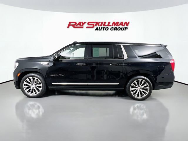Used 2021 GMC Yukon XL Denali w/ Denali Ultimate Package AWD/4WD image 3