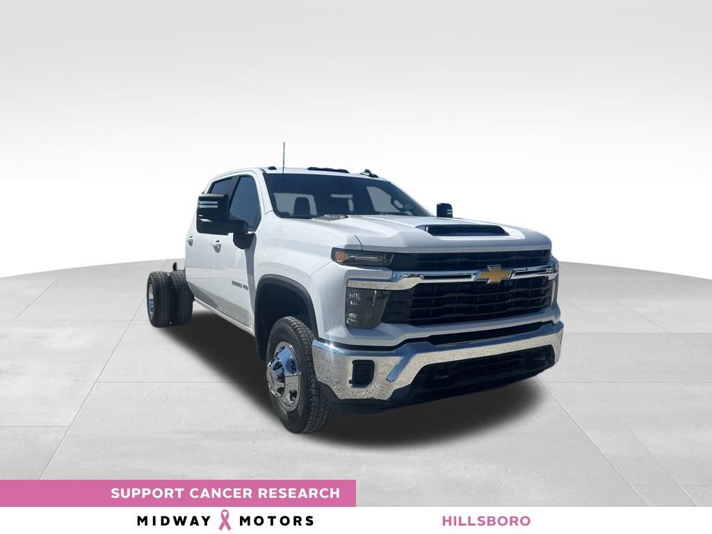 New 2026 Chevrolet Silverado 3500 LT