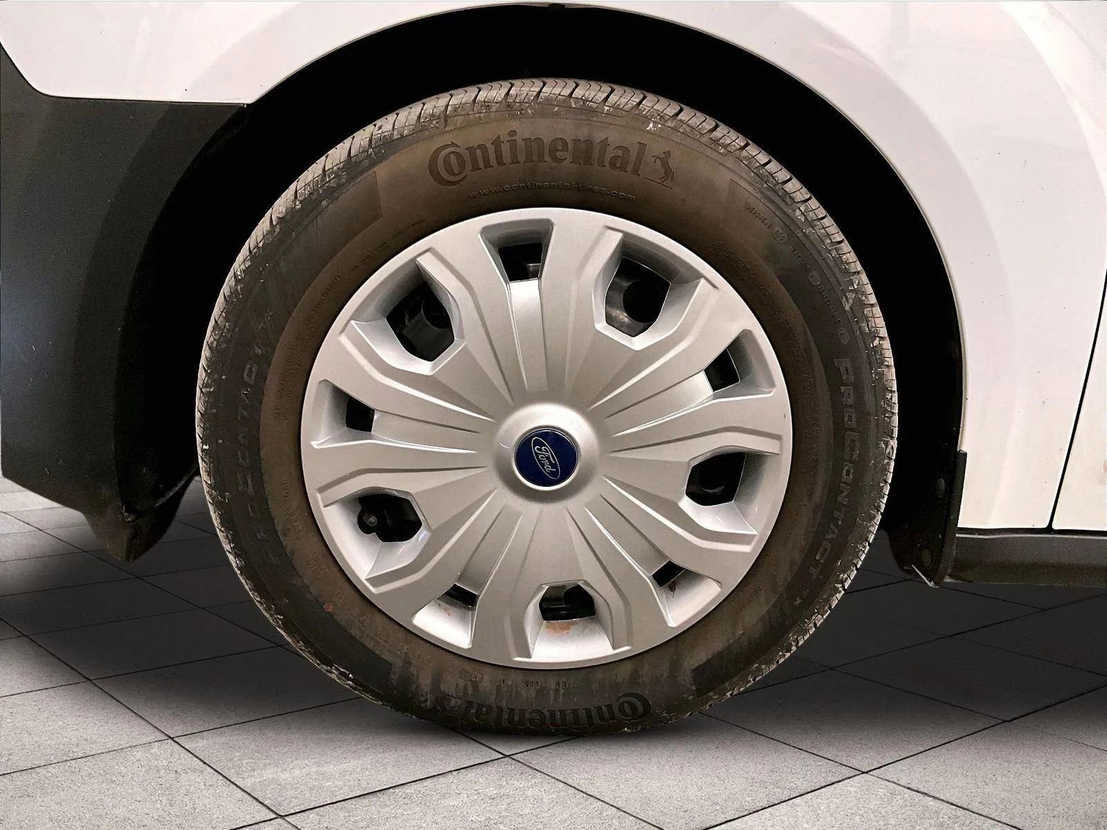 Used 2022 Ford Transit Connect XL image 8