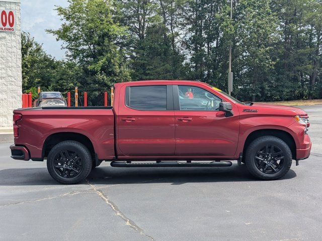 Used 2024 Chevrolet Silverado 1500 RST w/ Z71 Off-Road Package AWD/4WD image 8