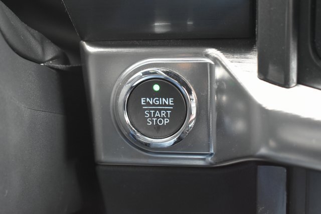 Used 2023 Ford F150 Lariat w/ Equipment Group 502A High image 24