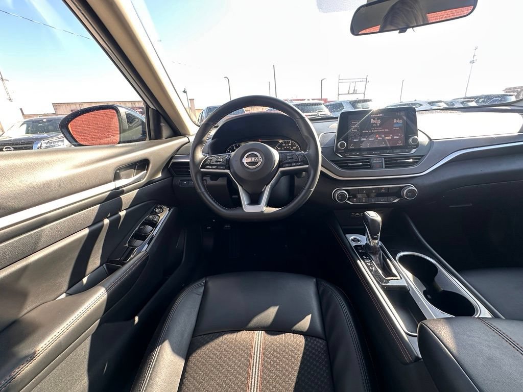 Certified 2025 Nissan Altima 2.5 SR FWD image 20