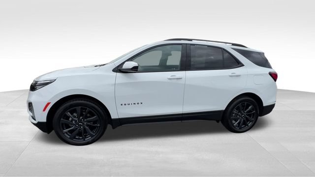 Used 2024 Chevrolet Equinox RS w/ LPO, Floor Liner Package FWD image 9