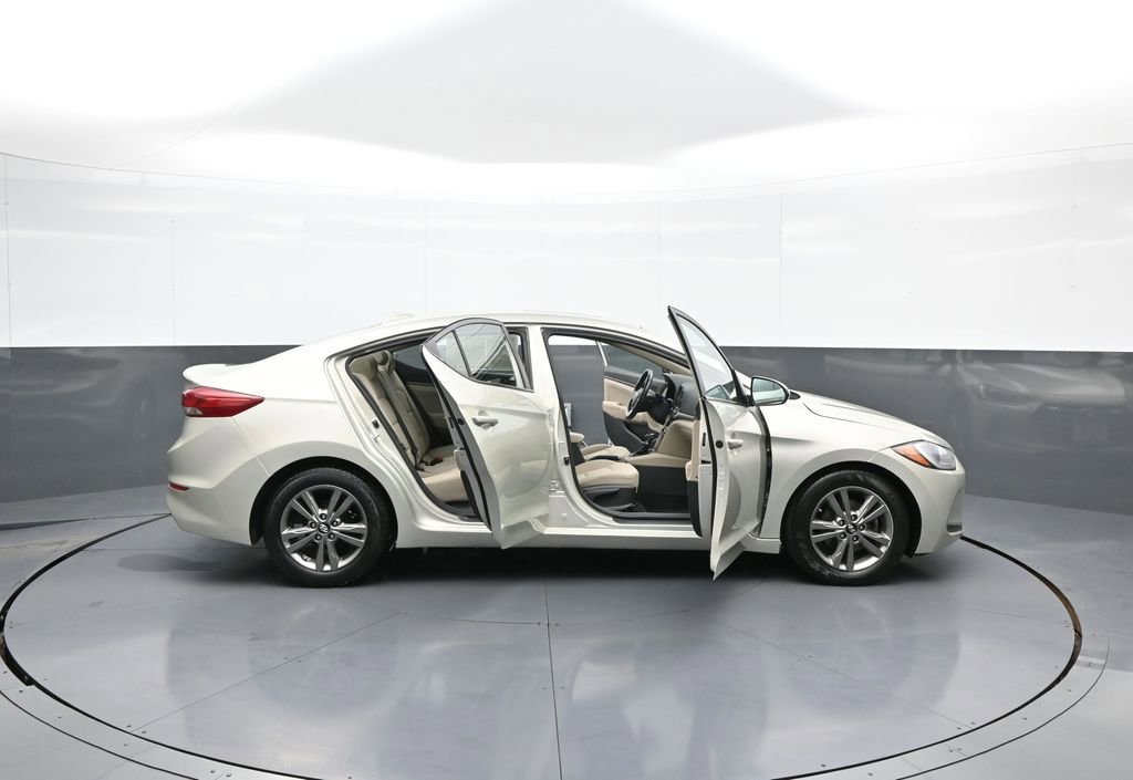 Used 2017 Hyundai Elantra Value Edition w/ Cargo Package image 41