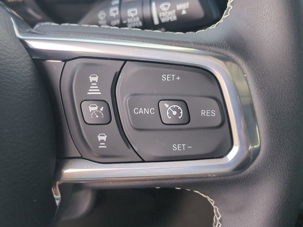 Used 2025 Jeep Wrangler Sahara 4xe image 30