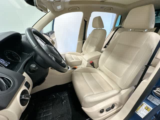 Used 2017 Volkswagen Tiguan Wolfsburg Edition AWD/4WD image 16