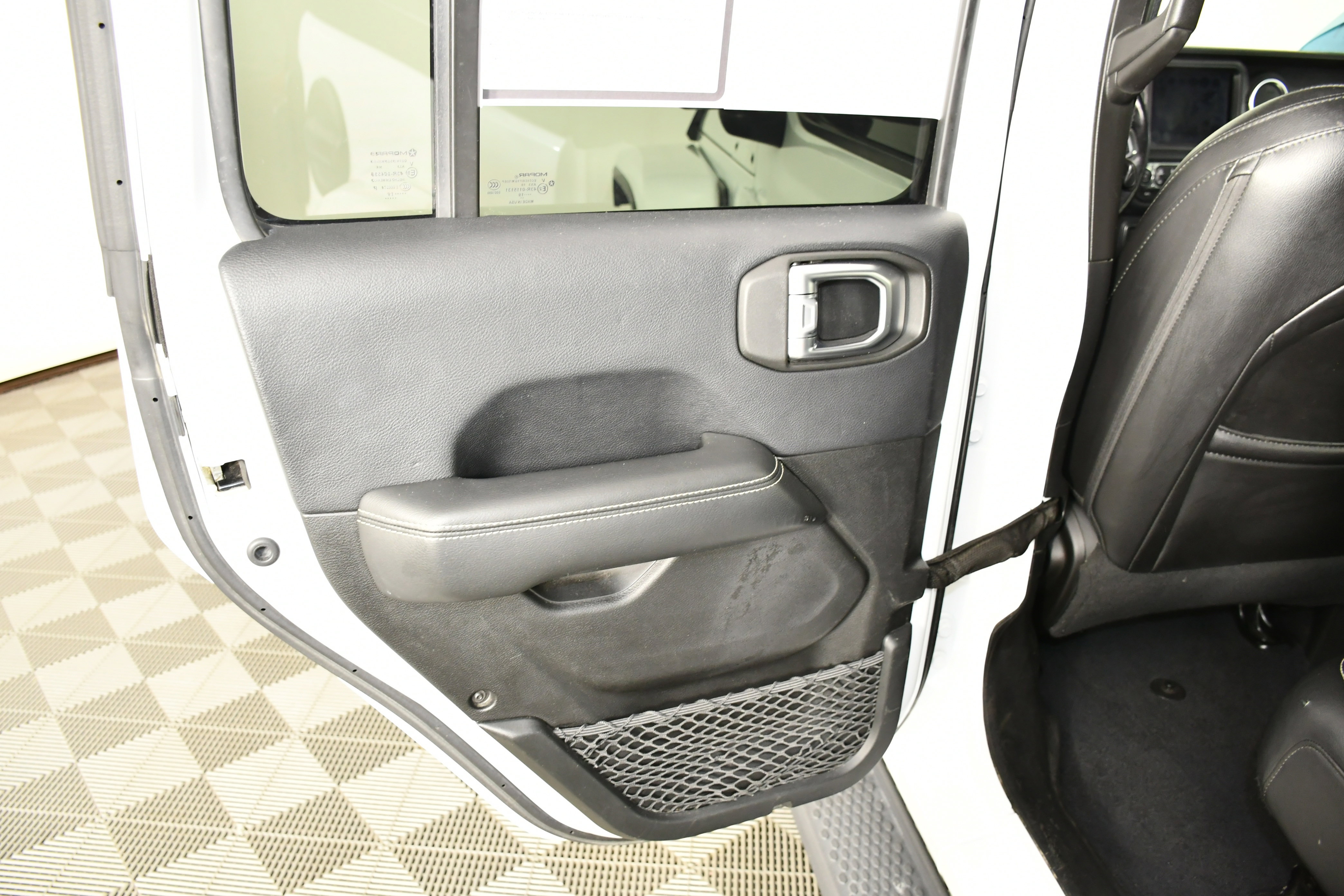 Used 2019 Jeep Wrangler Unlimited Sahara image 48