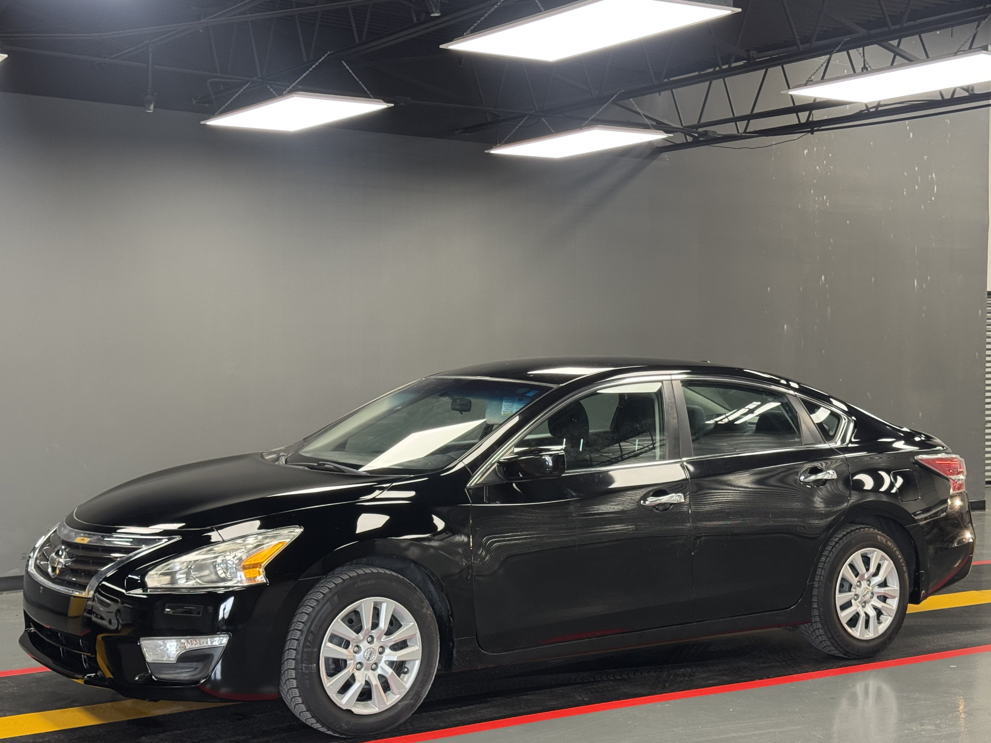 Used 2015 Nissan Altima 2.5 S w/ Power Driver Seat Package FWD image 1