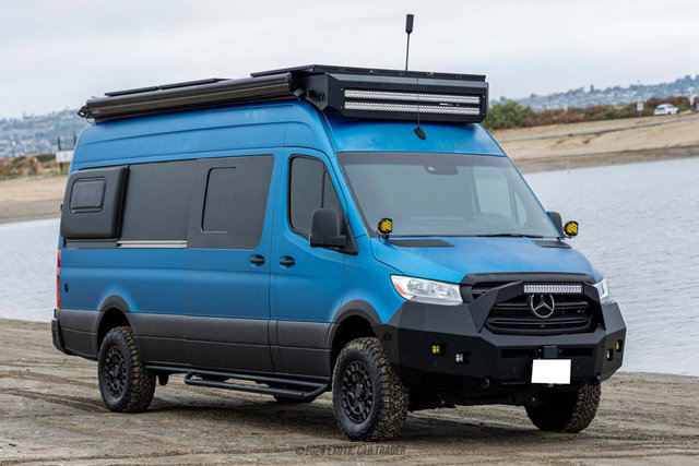 Used 2021 Mercedes-Benz Sprinter 2500 image 12