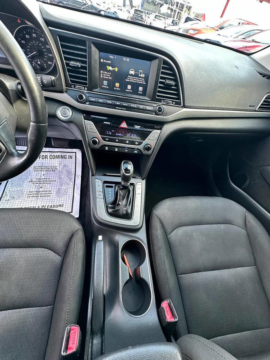 Used 2018 Hyundai Elantra Value Edition FWD image 8
