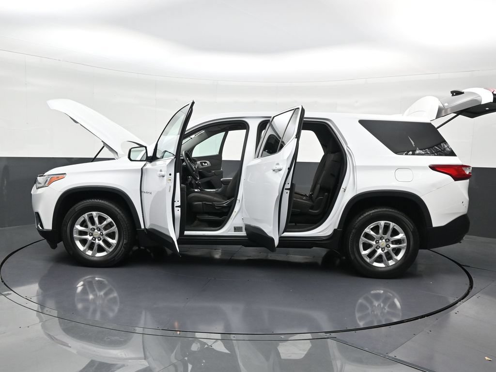 Used 2019 Chevrolet Traverse LS FWD image 40