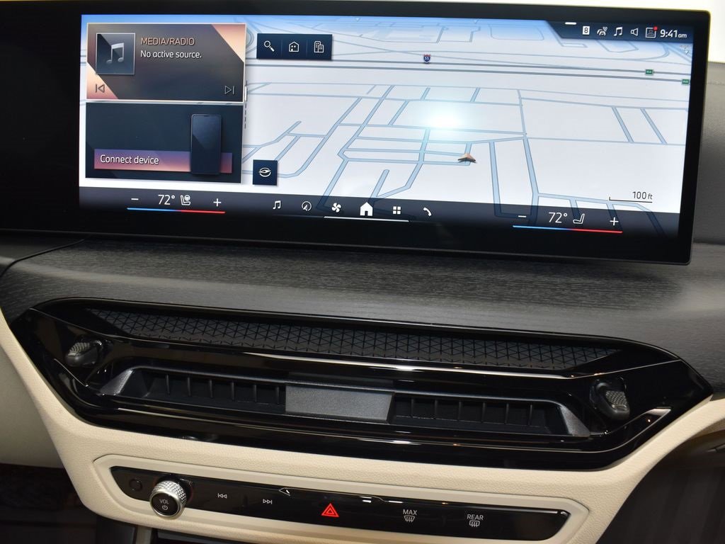 New 2026 BMW 330i Sedan w/ Convenience Package image 28