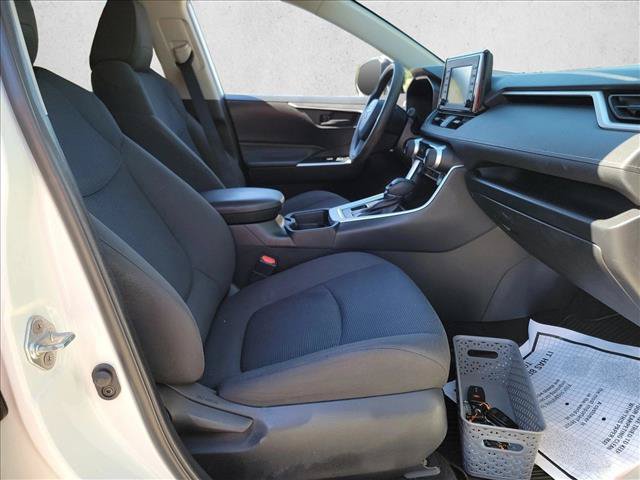 Used 2019 Toyota RAV4 LE w/ All Weather Liner Package AWD/4WD image 25