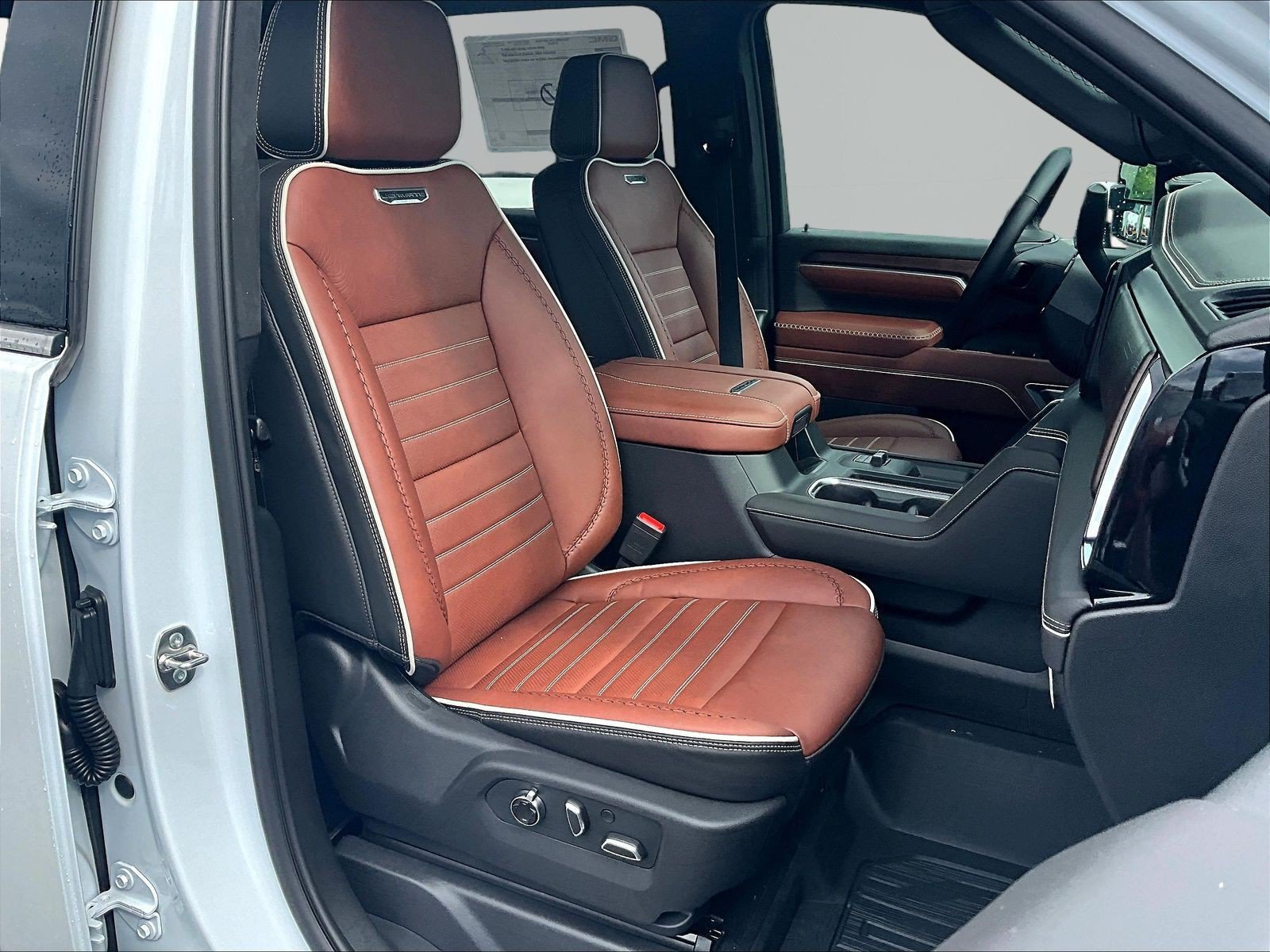 New 2026 GMC Sierra 2500 Denali Ultimate w/ LPO, Black Badging Package AWD/4WD image 10
