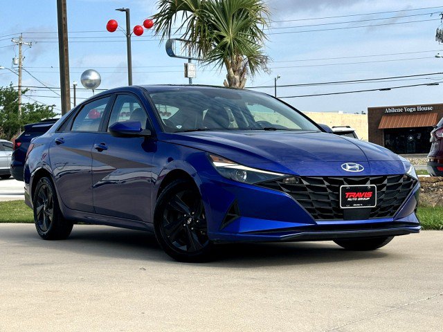 Used 2023 Hyundai Elantra SEL FWD image 3