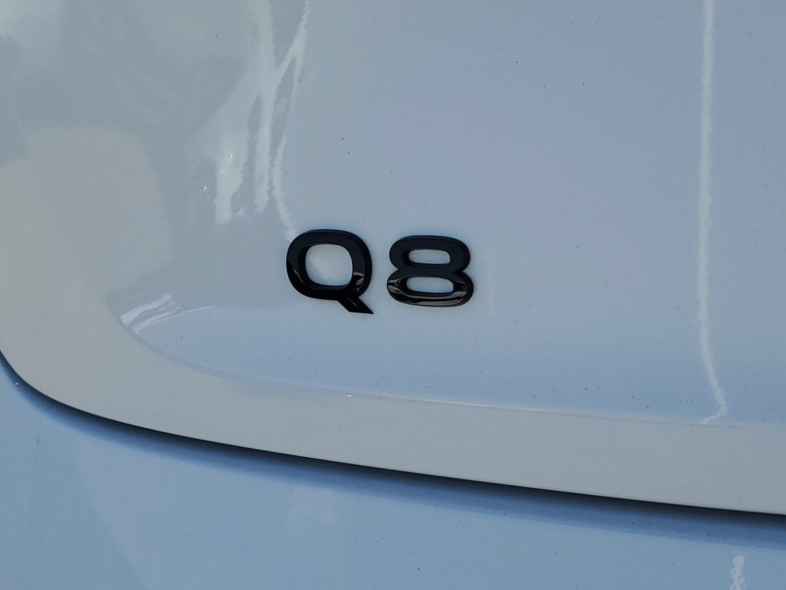 Used 2024 Audi Q8 e-tron Premium Plus w/ Premium Plus Package AWD/4WD image 7