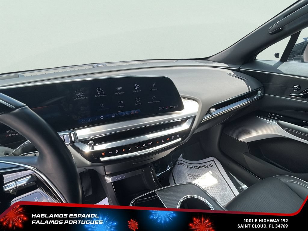 Certified 2025 Cadillac Lyriq Luxury w/ LPO, Floor Liner Package AWD/4WD image 19