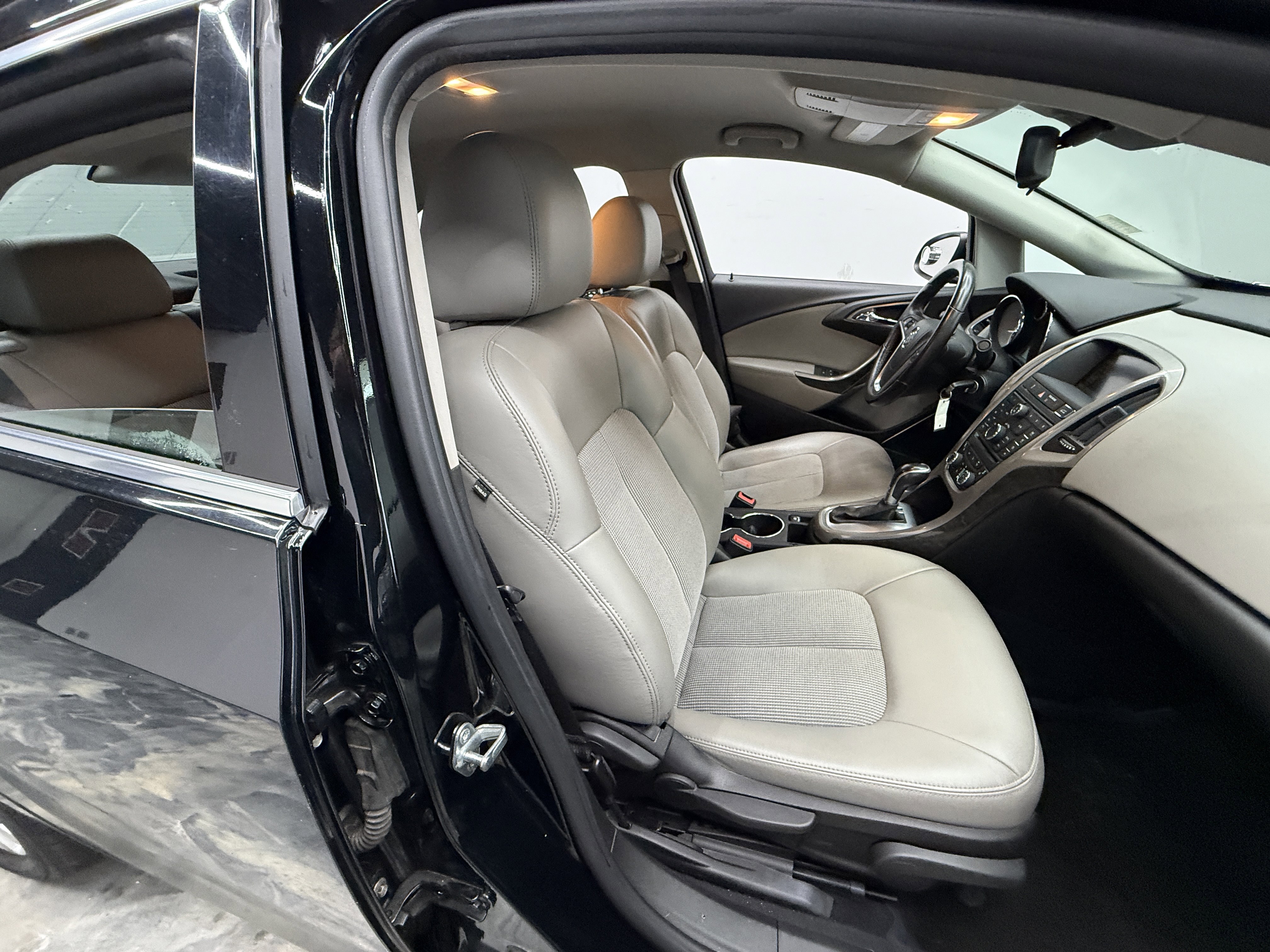 Used 2016 Buick Verano Convenience image 20