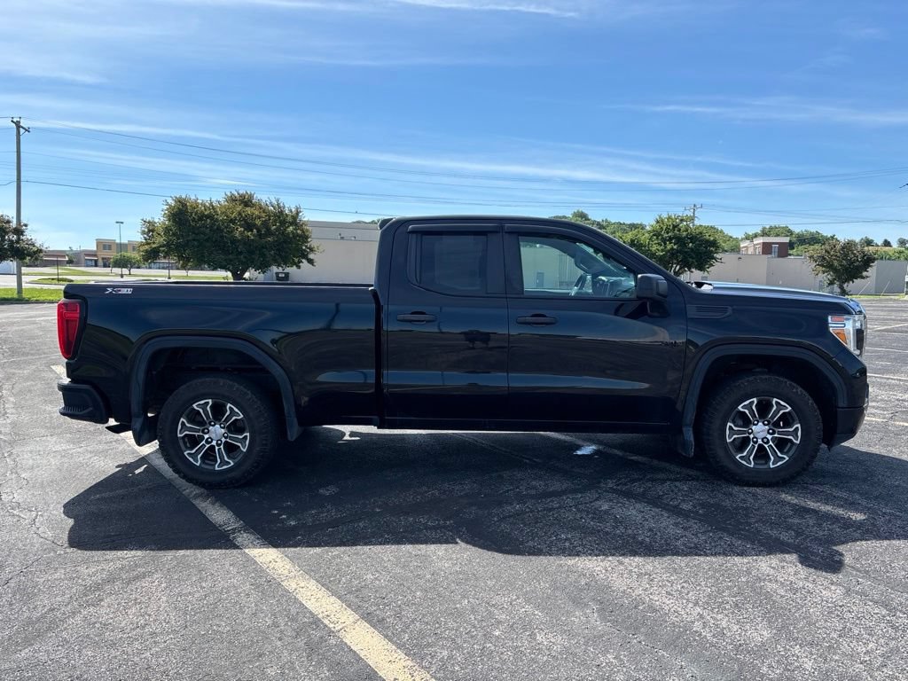 Used 2022 GMC Sierra 1500 Pro w/ Sierra Value Package AWD/4WD image 4