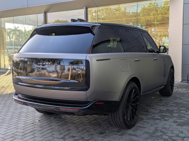 Used 2024 Land Rover Range Rover Autobiography AWD/4WD image 5