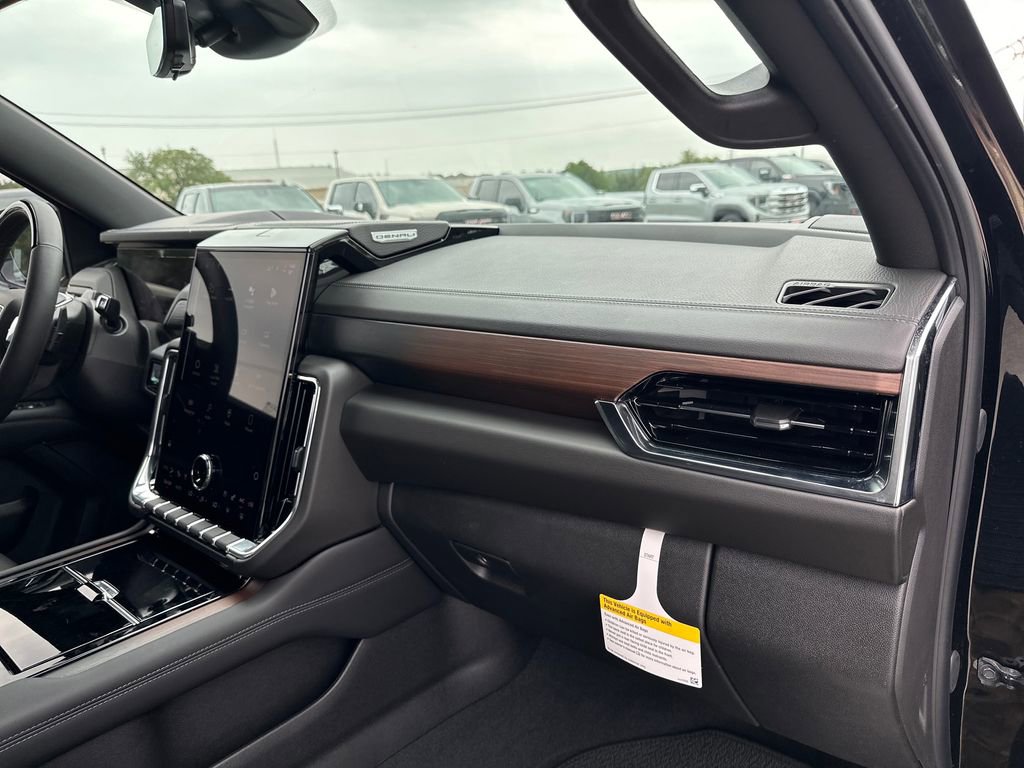 New 2026 GMC Yukon Denali w/ Denali Reserve Package RWD image 44