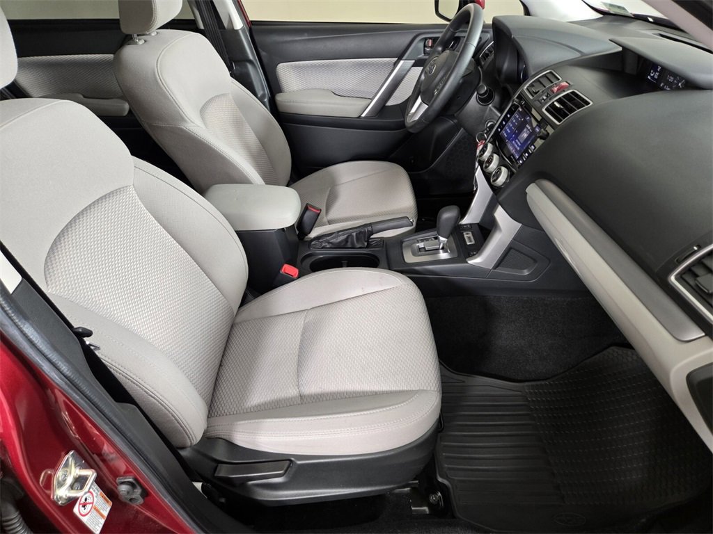 Used 2017 Subaru Forester 2.5i Premium image 20