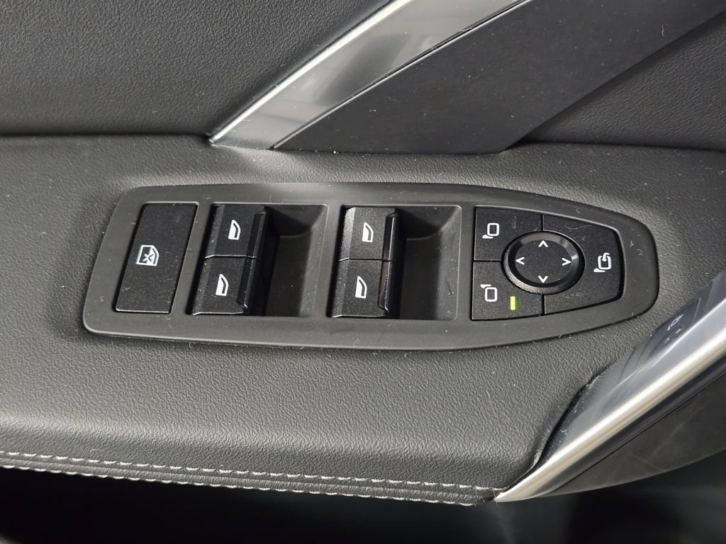 Used 2024 BMW X1 xDrive28i w/ Premium Package image 14
