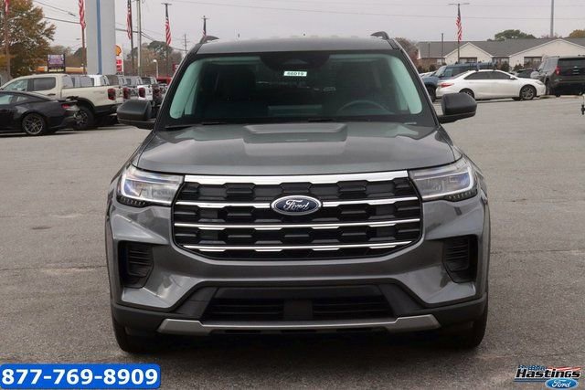 New 2026 Ford Explorer Active image 2