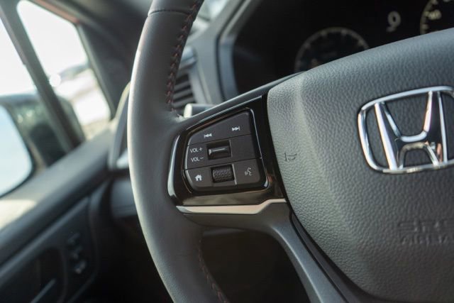Certified 2025 Honda Odyssey Sport-L image 24