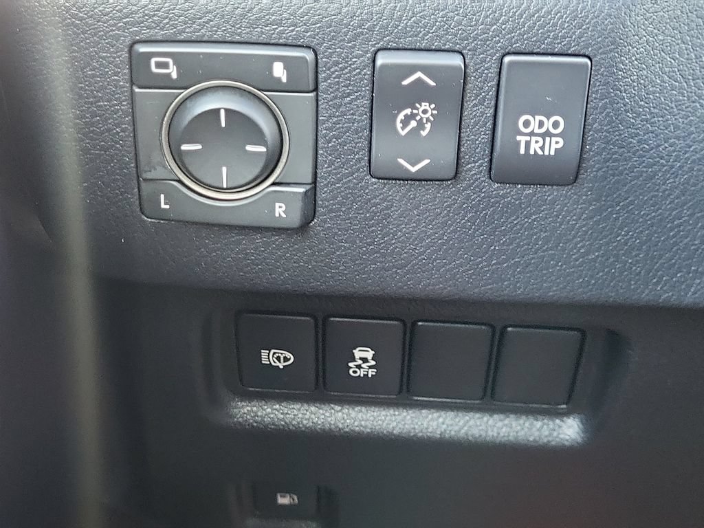 Used 2018 Lexus GX 460 Premium w/ Premium Package AWD/4WD image 32