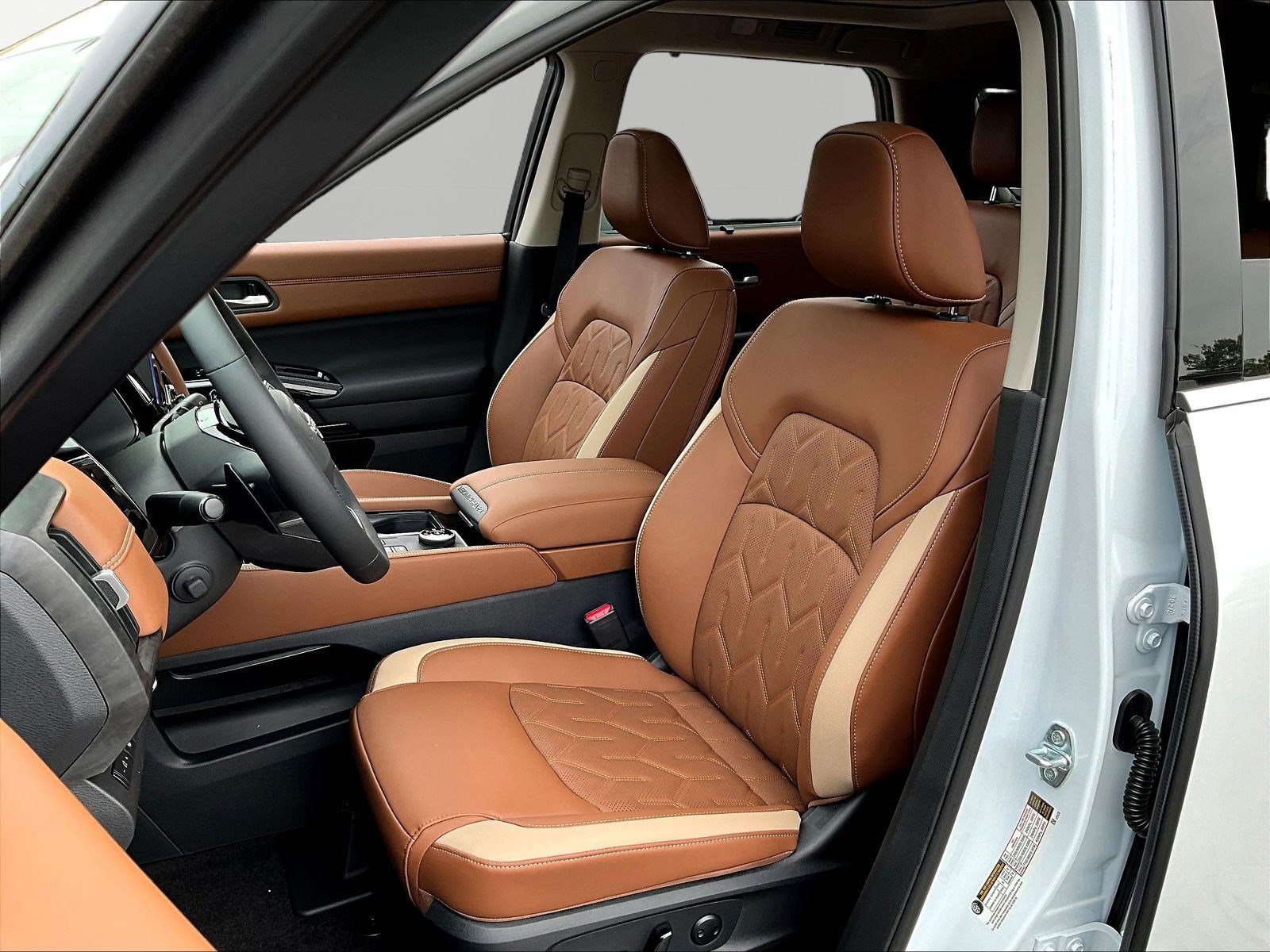 New 2026 Nissan Pathfinder Platinum AWD/4WD image 17