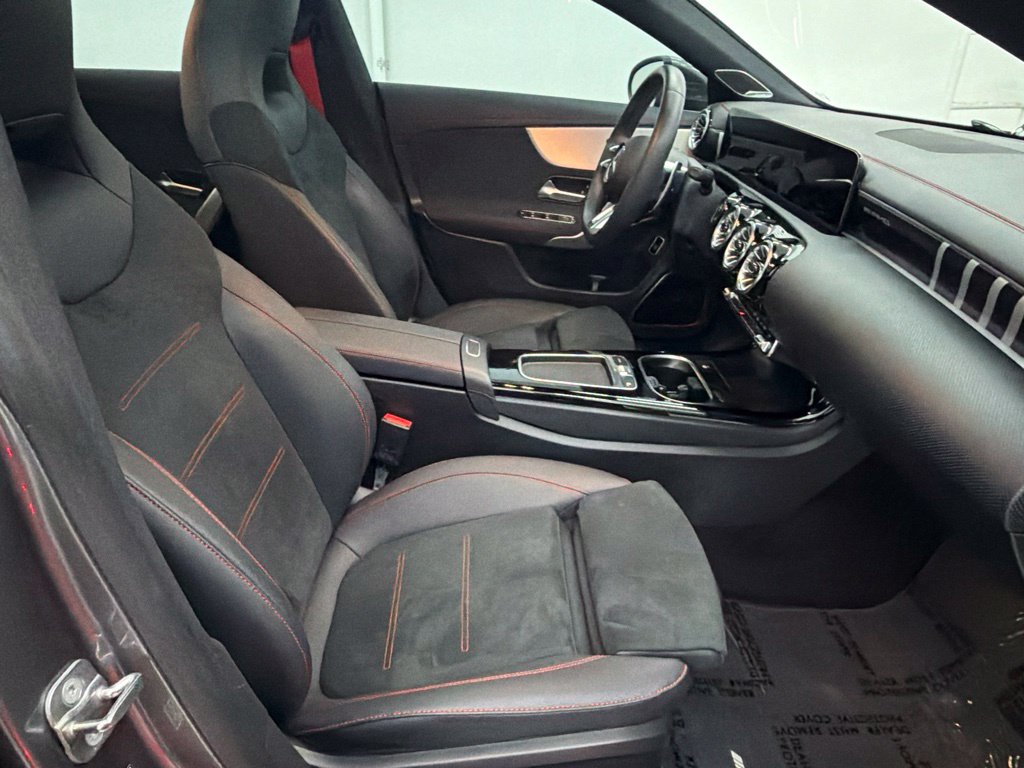 Used 2025 Mercedes-Benz CLA 35 AMG 4MATIC image 29