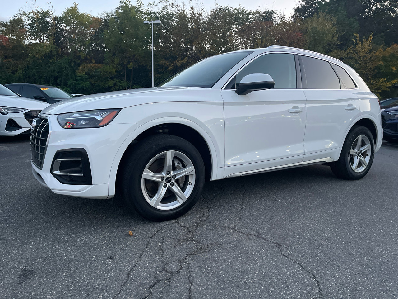 Used 2023 Audi Q5 2.0T Premium w/ Convenience Package image 5